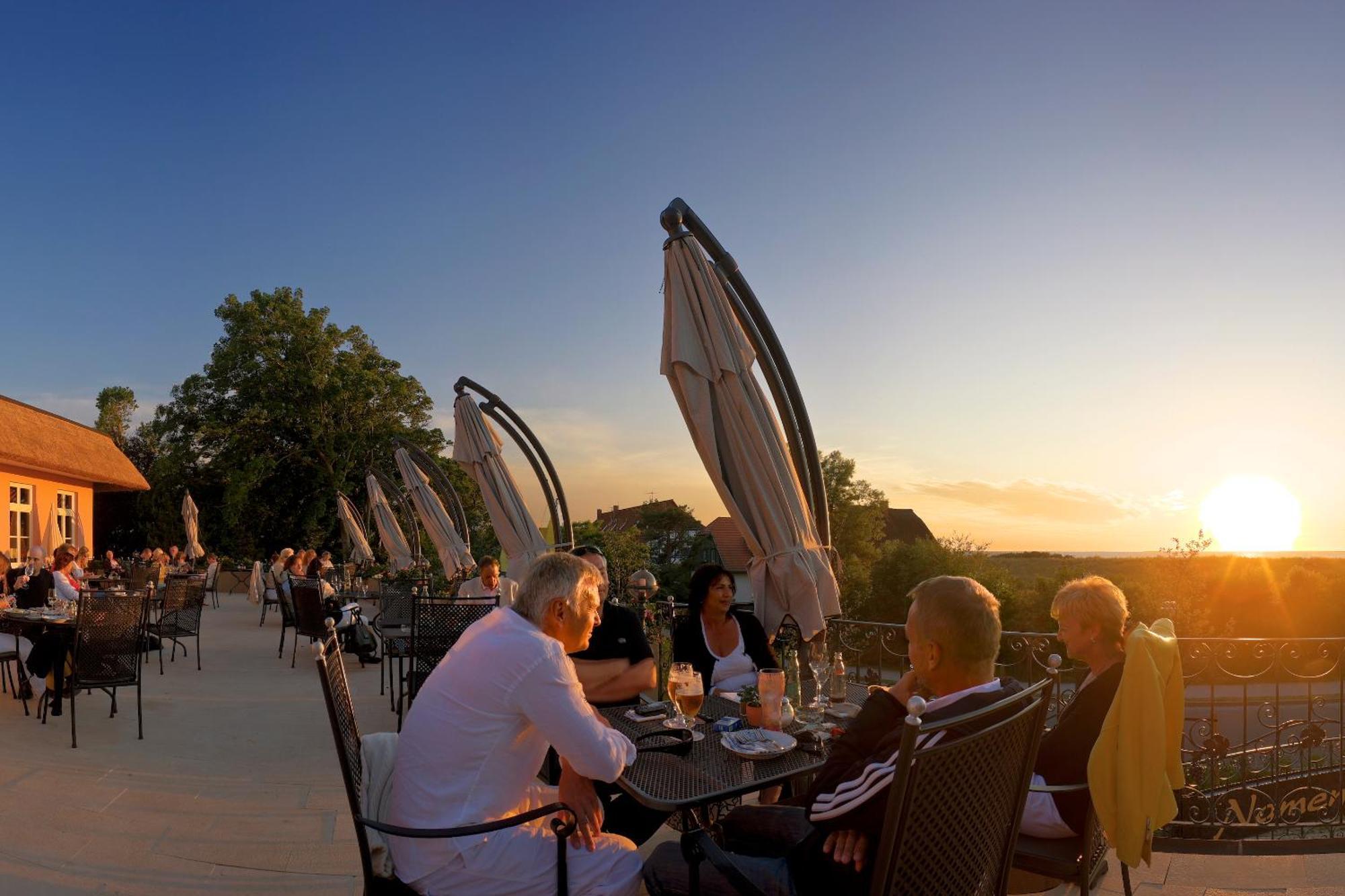 Romantik Hotel Namenlos Аренсхоп Экстерьер фото